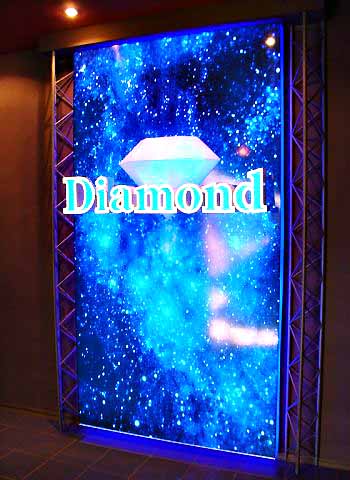 Напольная вывеска-короб «Diamond» с внутренней подсветкой