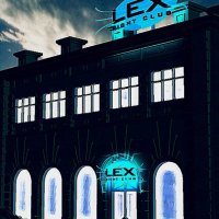 Эскиз ночного вида крышной установки и вывески клуба Лекс